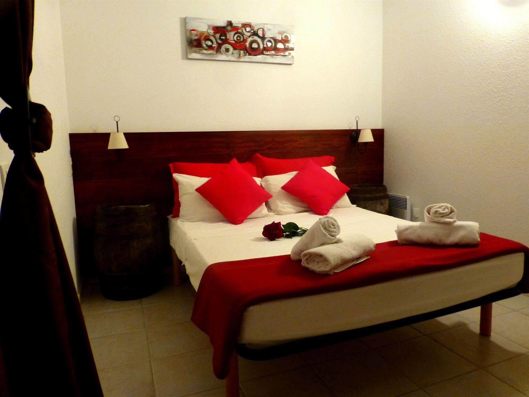 Mont Bouquet Lodge-Residence Hoteliere Brouzet-les-Ales Esterno foto