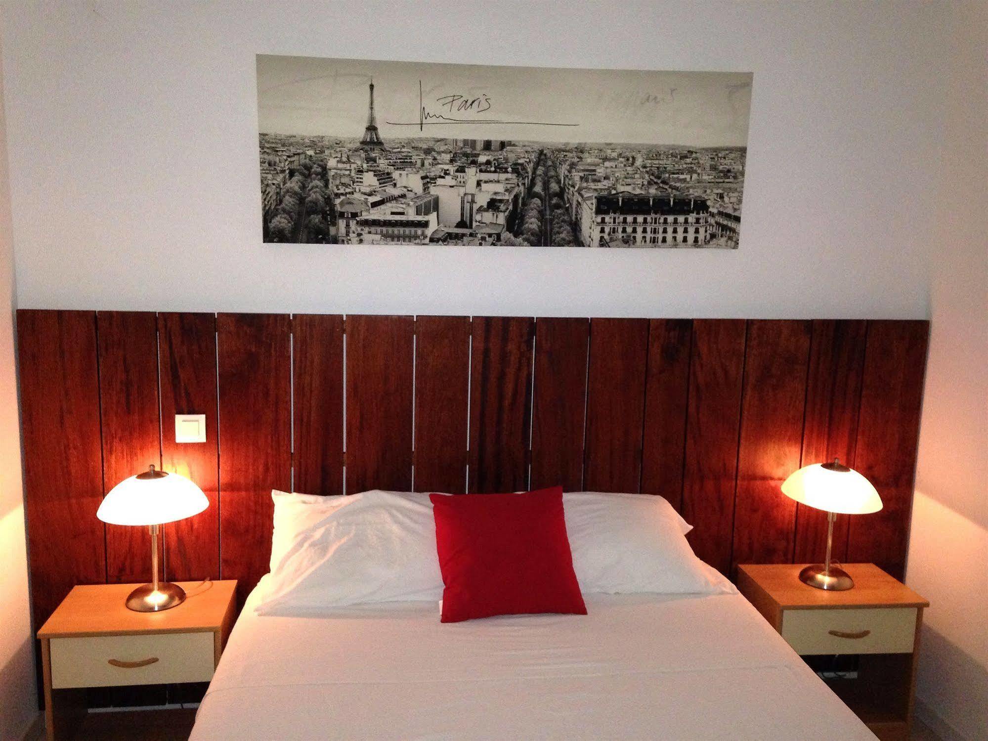 Mont Bouquet Lodge-Residence Hoteliere Brouzet-les-Ales Esterno foto
