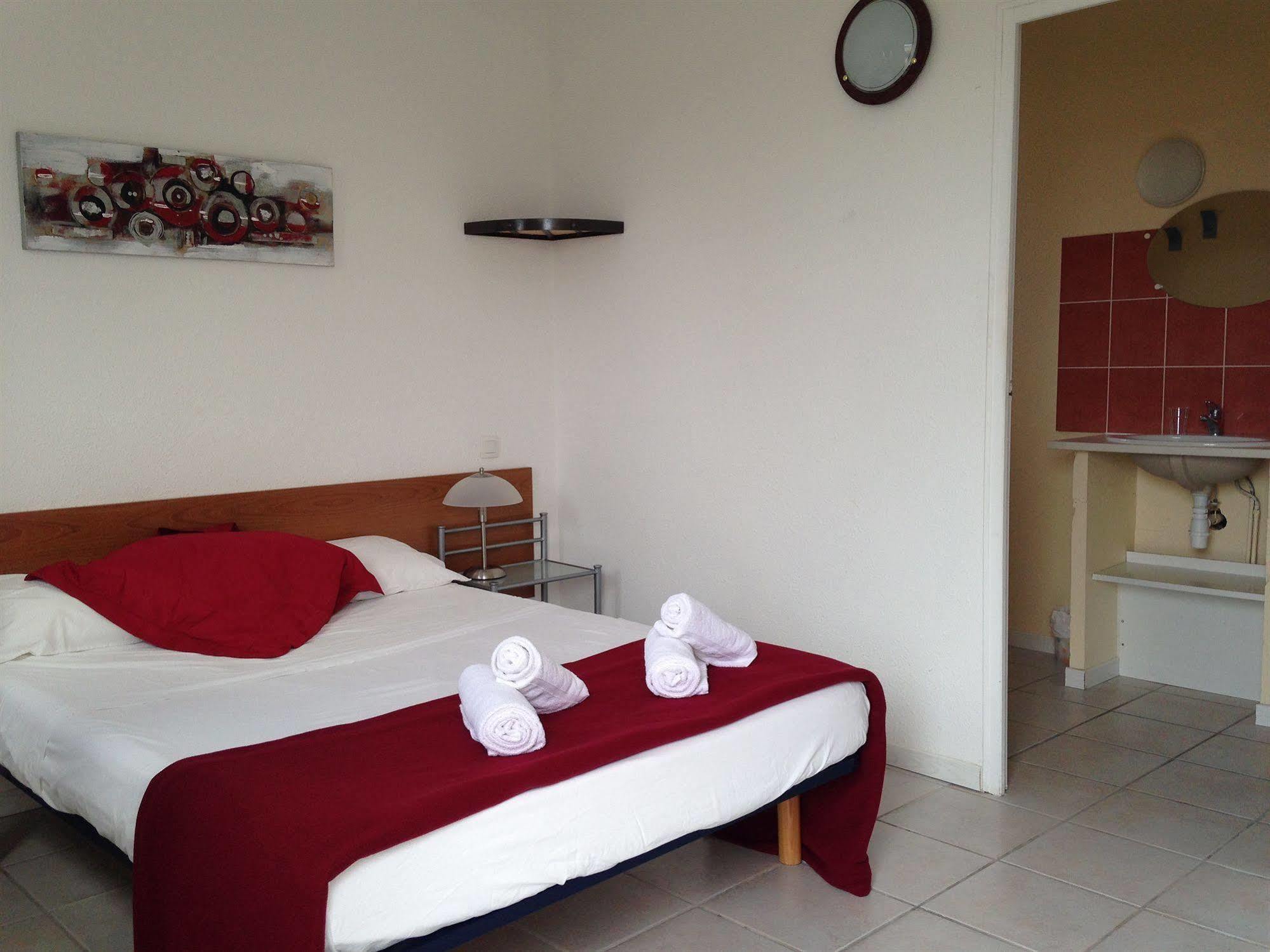 Mont Bouquet Lodge-Residence Hoteliere Brouzet-les-Ales Esterno foto